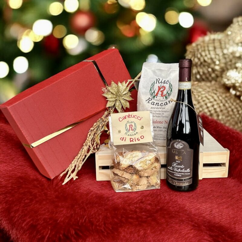 Photoroom_20251110_114014 Bauletto Rosso Piccolo in Cartone con Vino